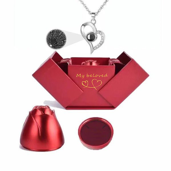 Collier romantique en forme de cœur avec les mots « Je t'aime »
