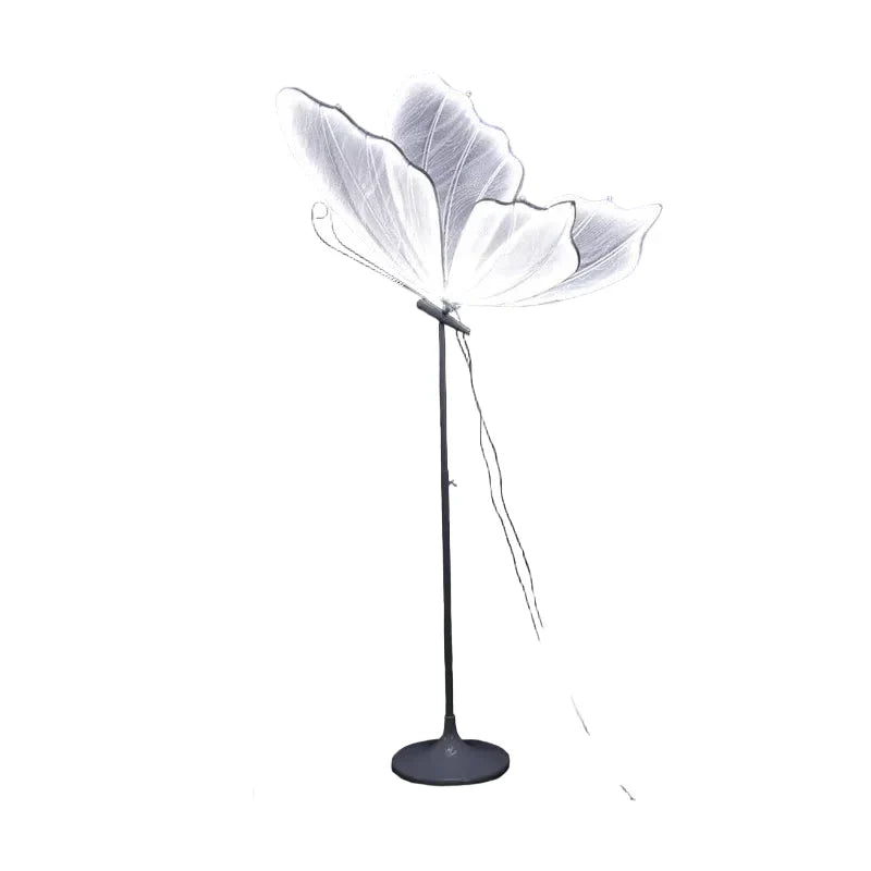 Magnifique plafonnier avec suspension papillons
