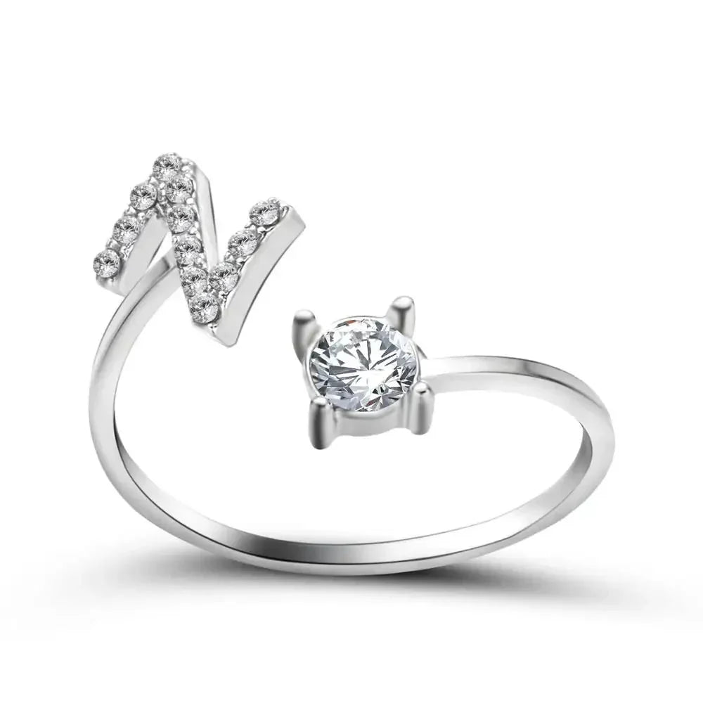 Bague en diamant personnalisée avec initiale délicate