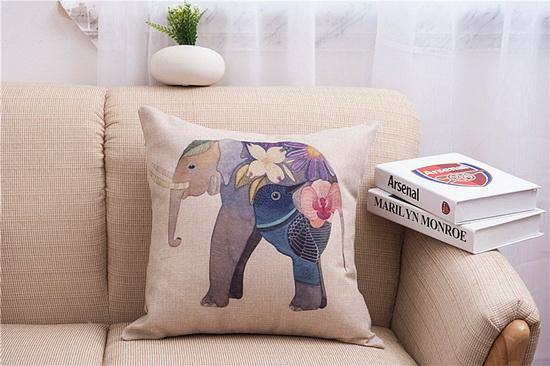 Housses de coussin décoratives à motif éléphant