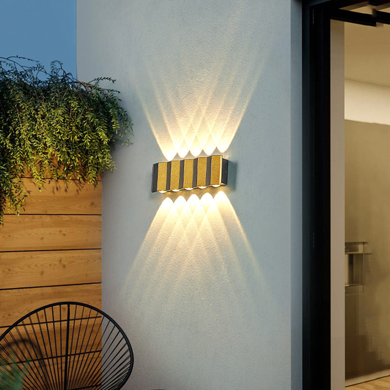 Applique murale LED extérieure dorée haut de gamme 