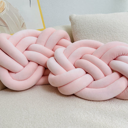 Coussin nuage en peluche avec détail de bouton
