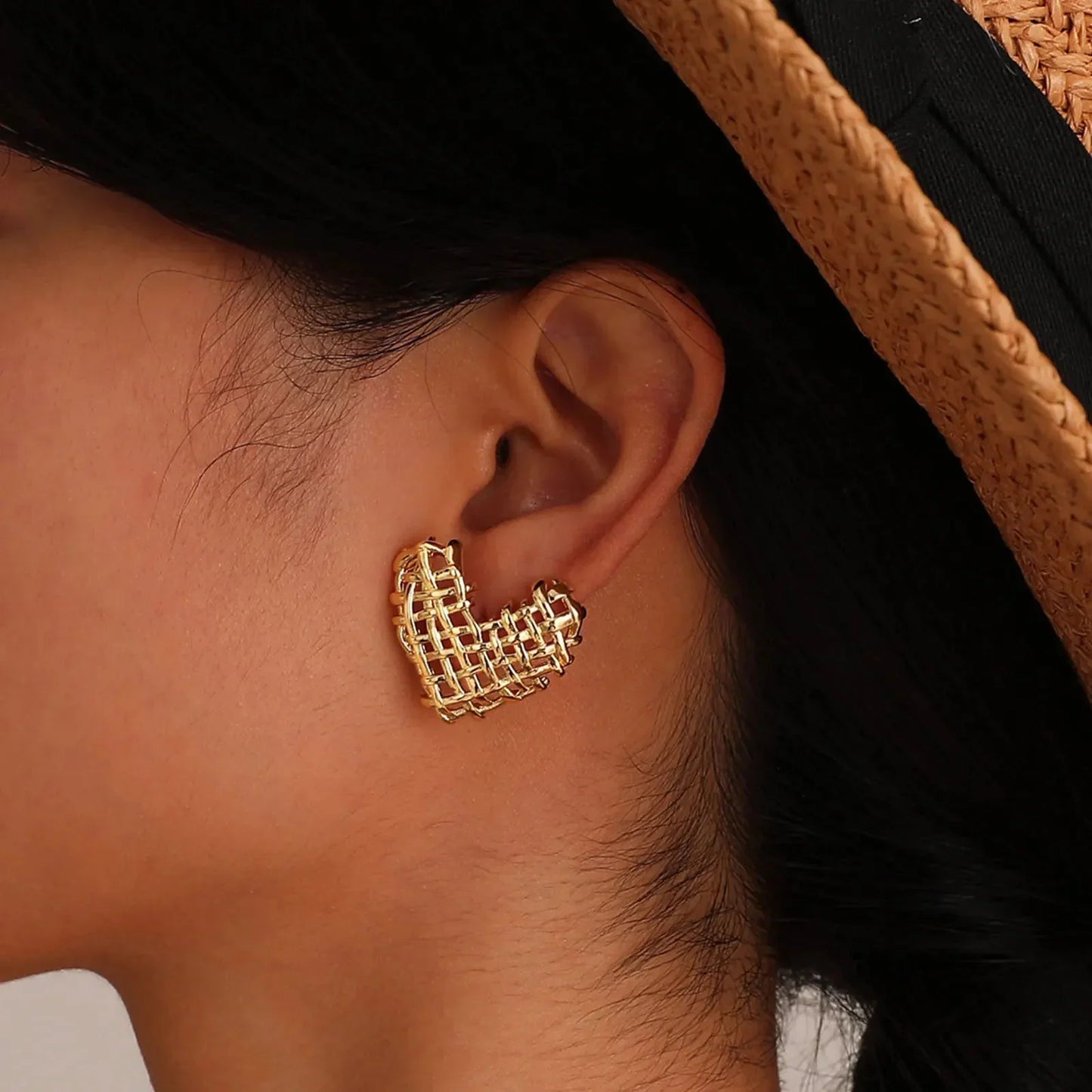 Delicate 14k Gold Heart Drop Earrings - Halri