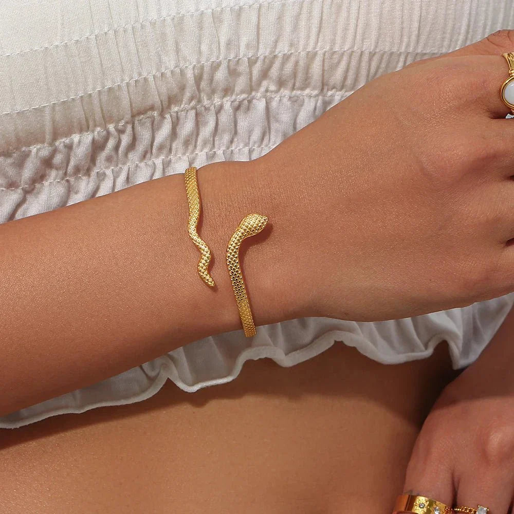 Luxury Gold Plated Snake Chain Bracelet - Halri