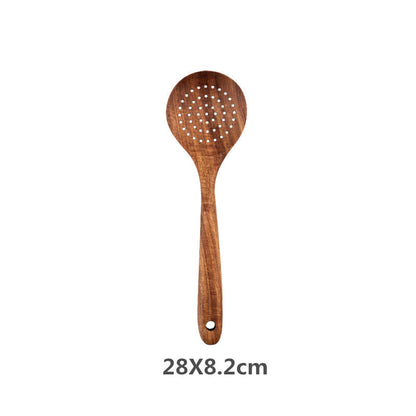 Ensemble d'ustensiles de cuisine en bois naturel 