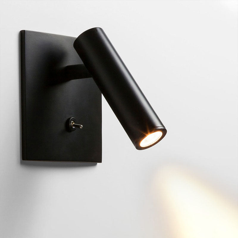 Classic Bedside Wall Light with On/Off Switch - Halri