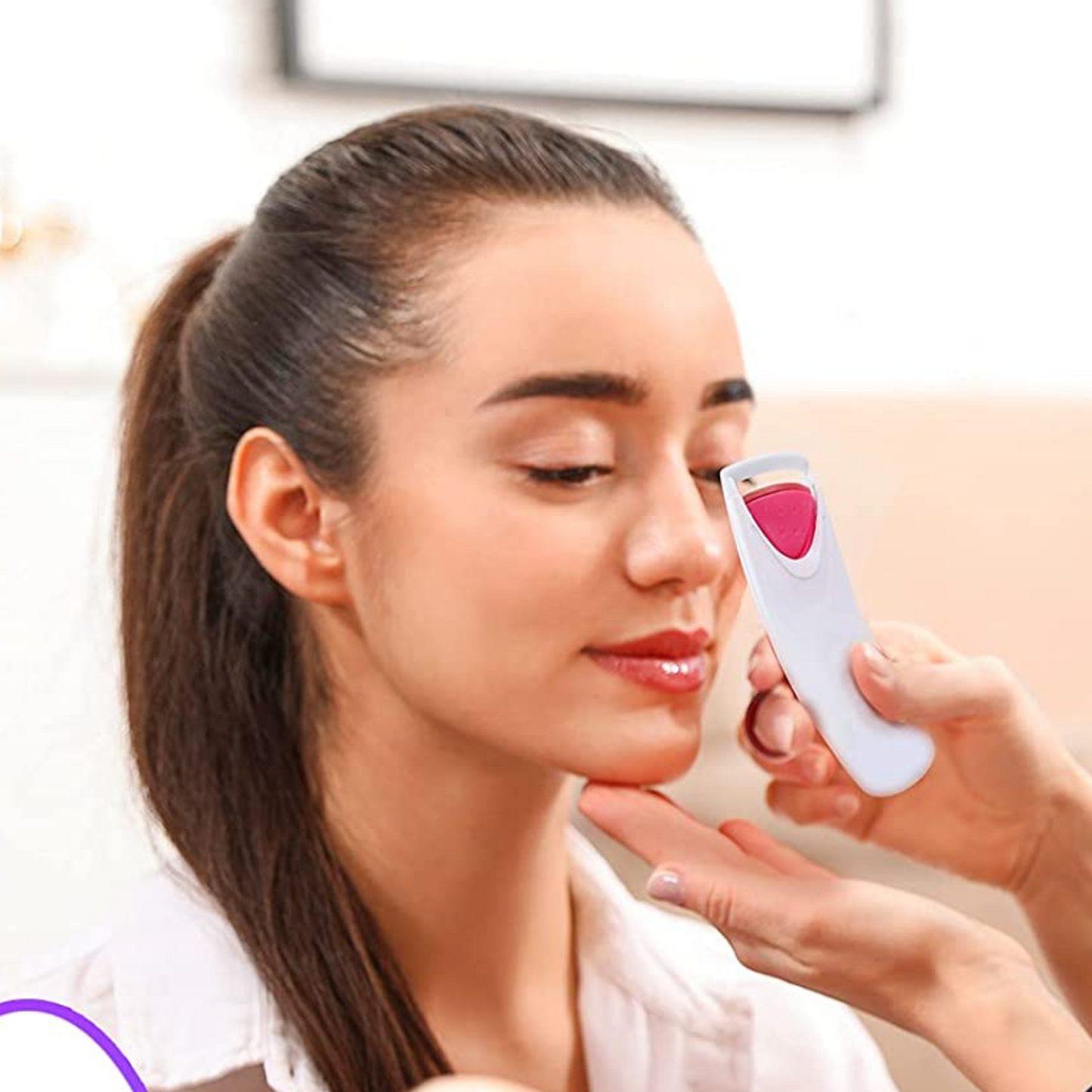 Compact Heated Eyelash Curler and Mascara Setter