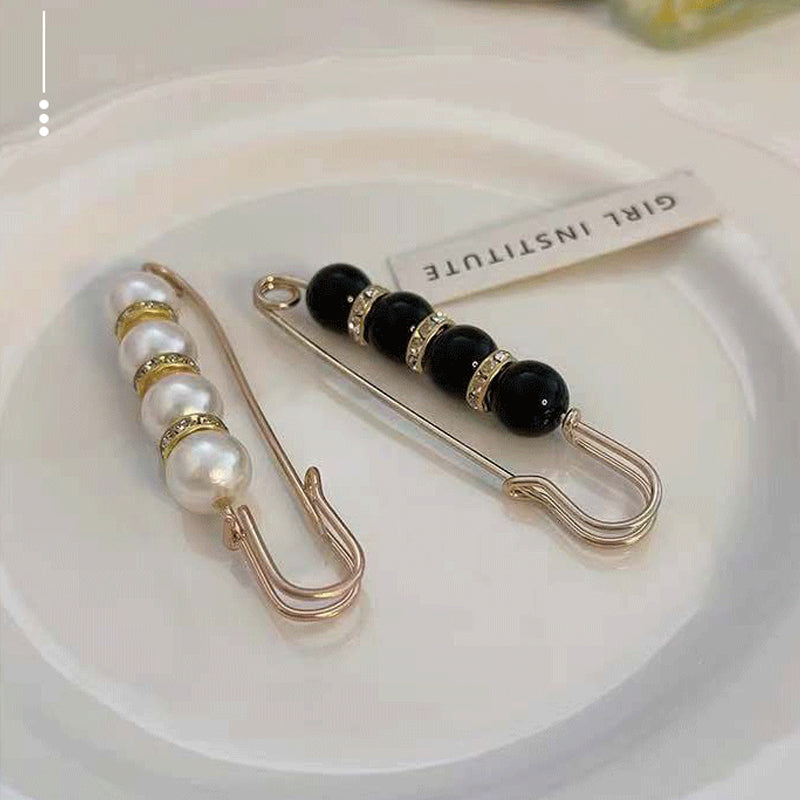 Elegant Pearl and Metal Pin Brooch - Halri