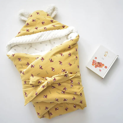 Couverture douce pour bébé avec capuche et polaire