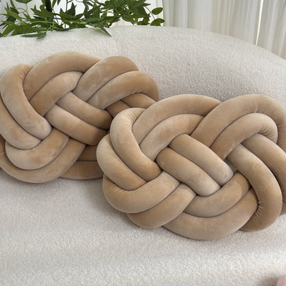 Coussin nuage en peluche avec détail de bouton