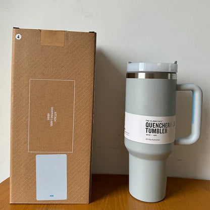 Grande tasse de voyage isotherme avec couvercle à bec verseur