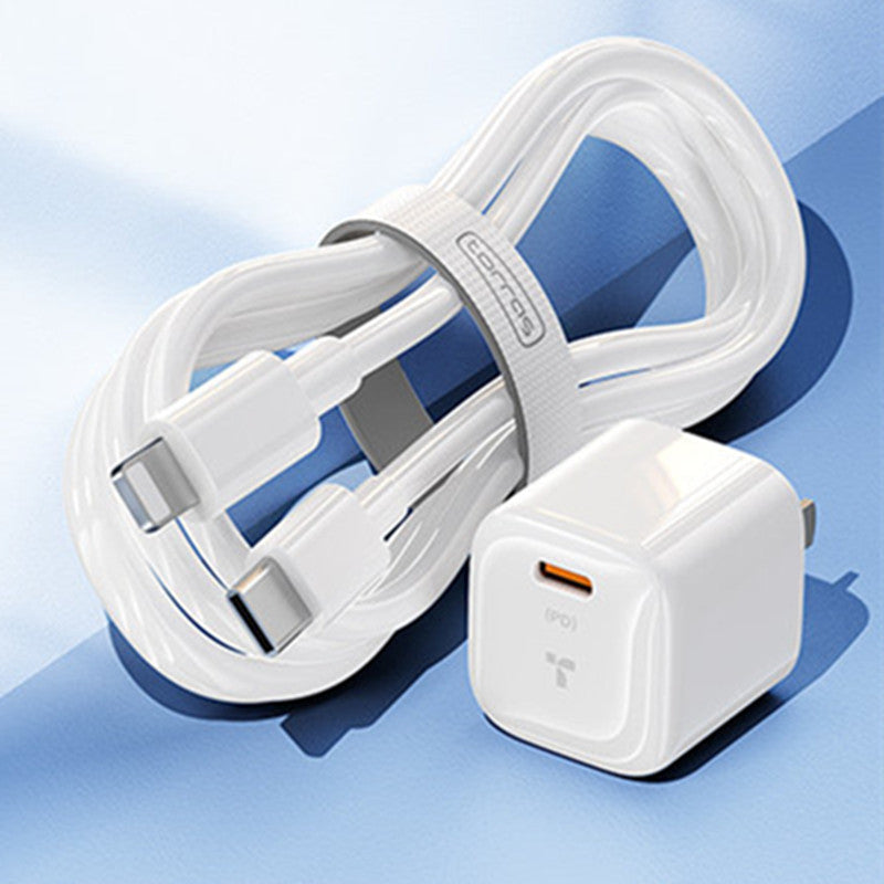 Chargeur mural USB-C compact et rapide pour téléphone et tablette 