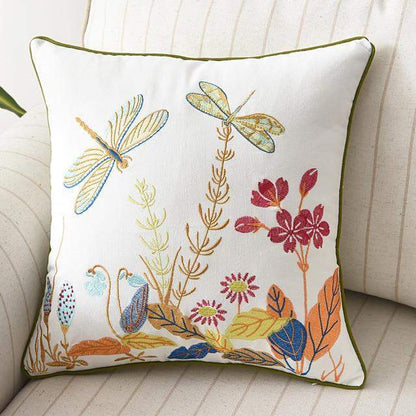 Coussin rustique brodé de style campagnard