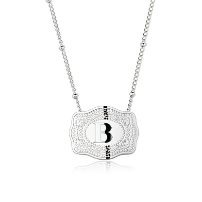 Collier pendentif lettre initiale avec boucle