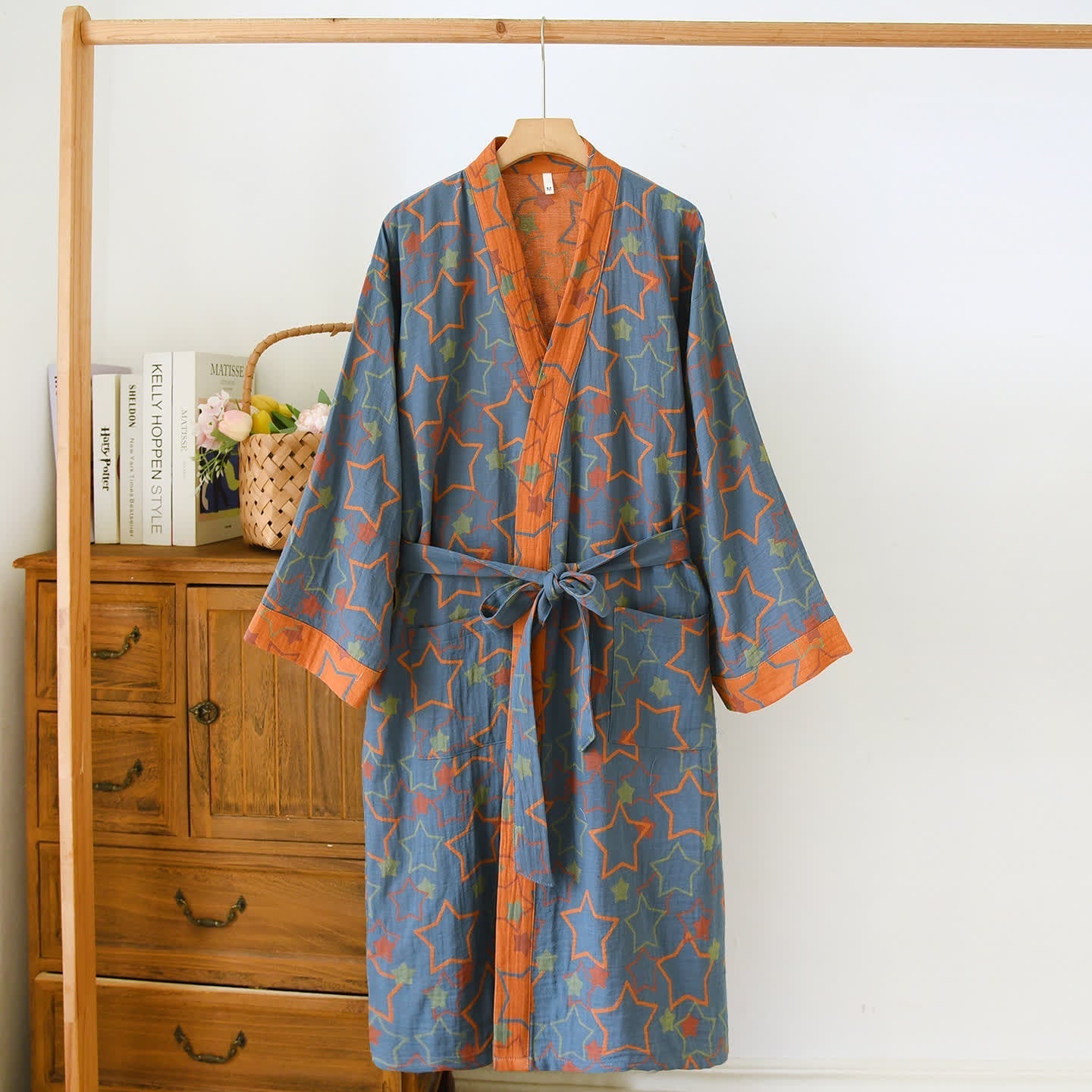 Soft Plush Bathrobe with Star Design, Warm and Lightweight - Halri