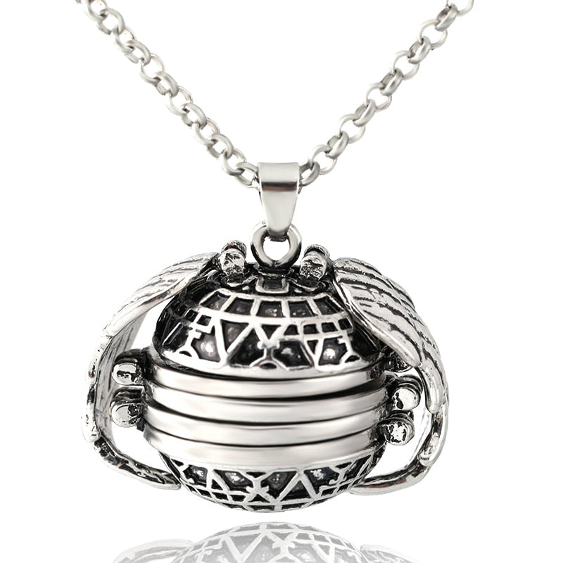 Collier pendentif vintage en forme d'aile