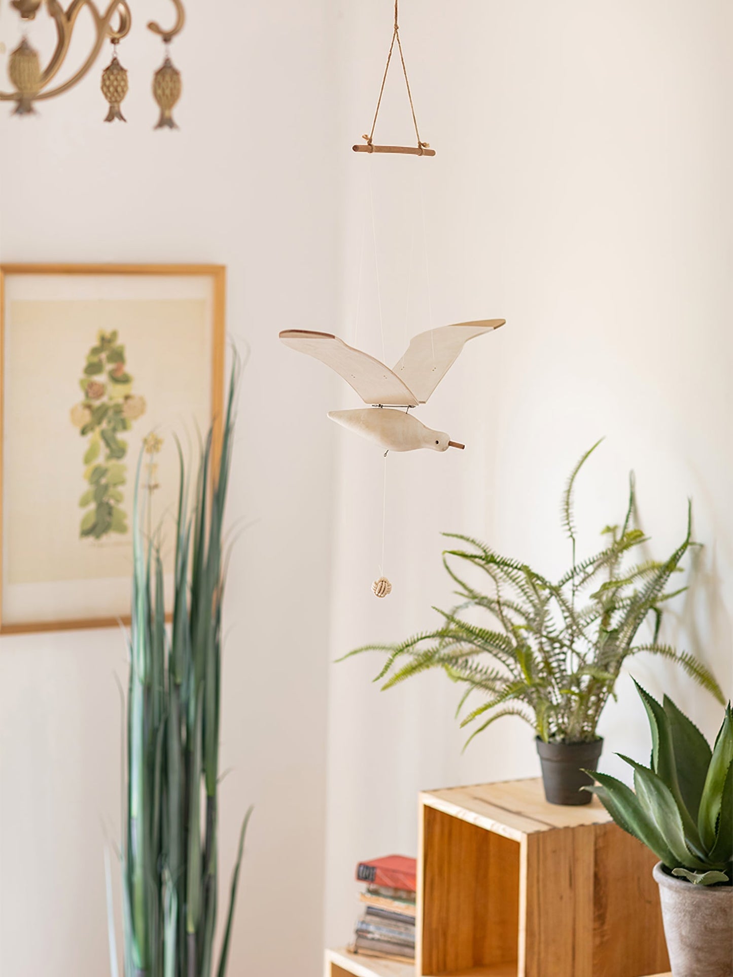 Beachy Wooden Seagull Decor Ornament