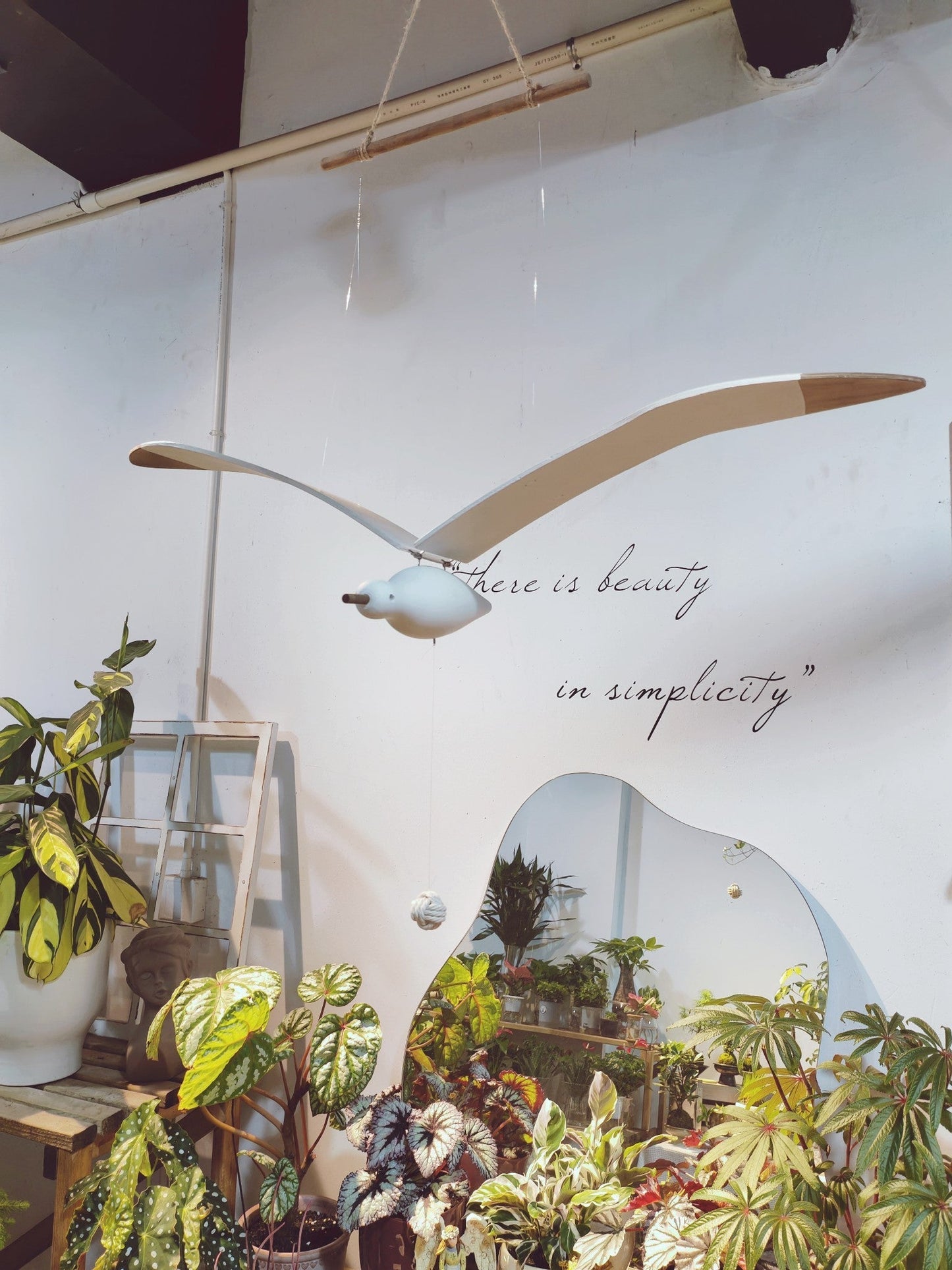Beachy Wooden Seagull Decor Ornament