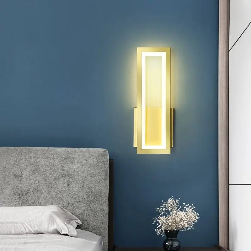 Applique murale LED mince et contemporaine