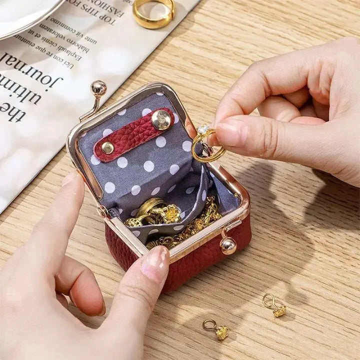 Halri | Mini Jewelry Box Made of Leather – Compact, Elegant & Travel-Friendly - Halri