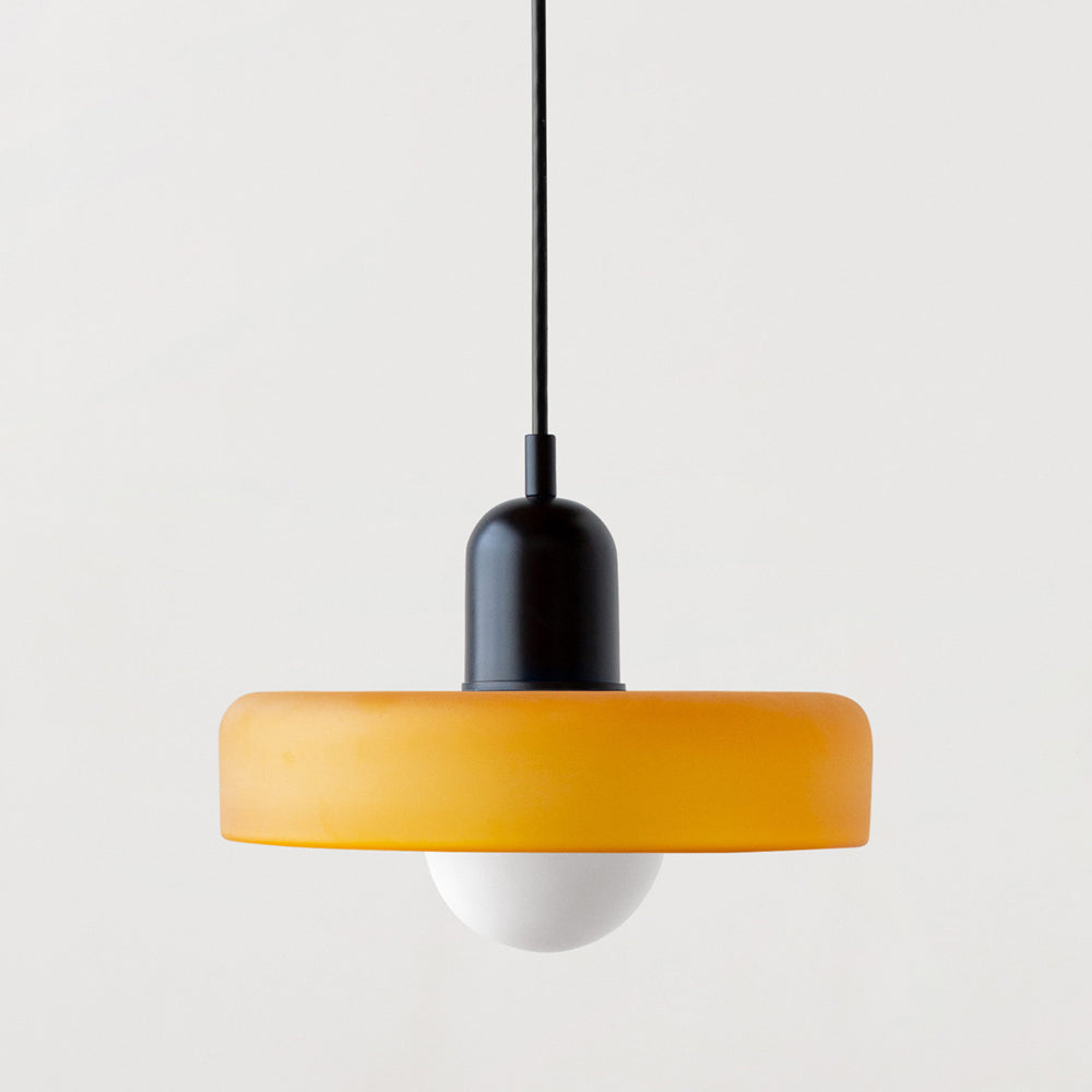 Suspension en verre vibrant au design moderne