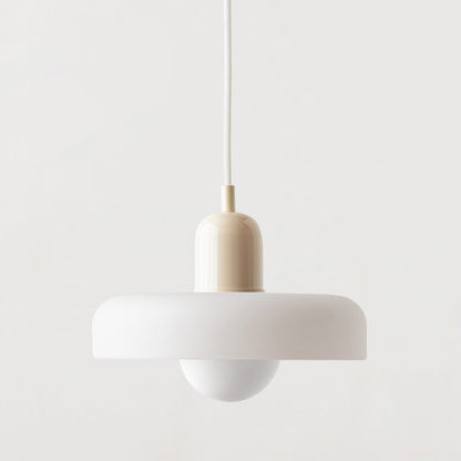 Suspension en verre vibrant au design moderne