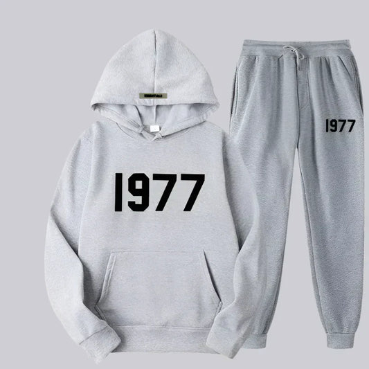 Relaxed Fit Retro Classic Women's Tracksuit - Halri