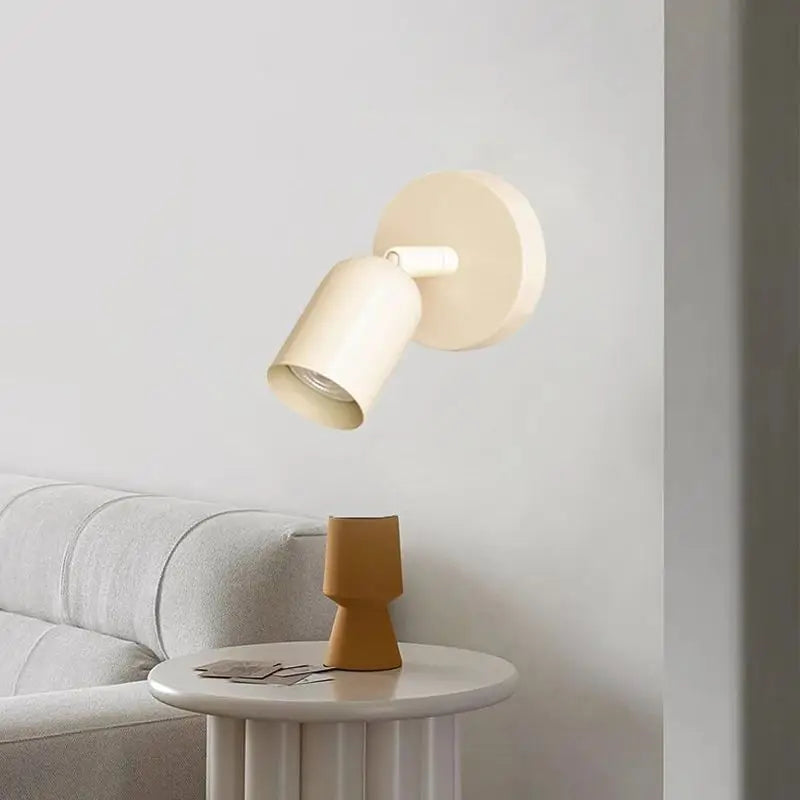Simple Modern Wall Light - Halri