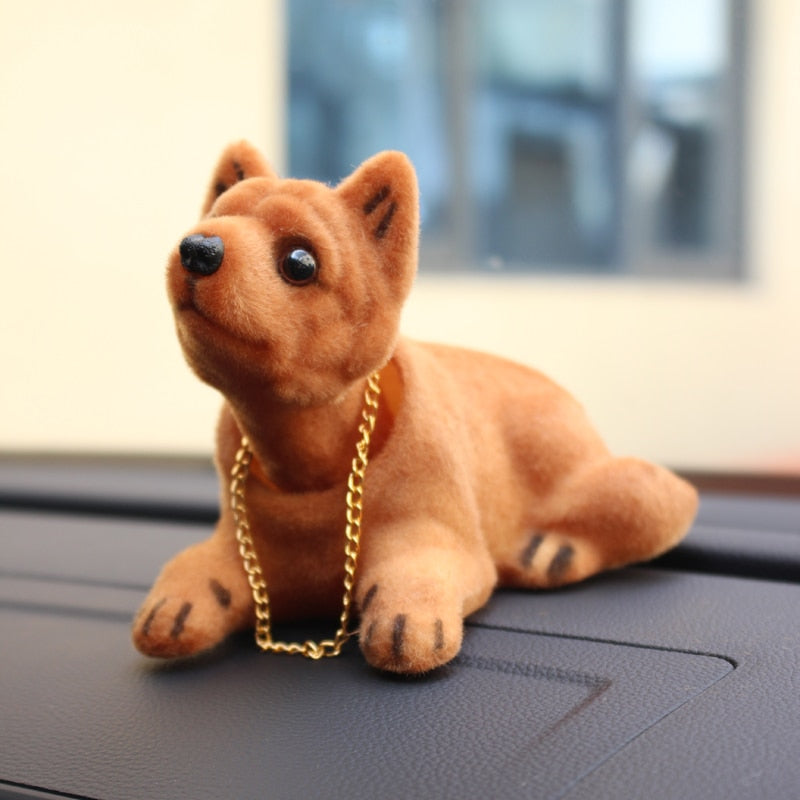 Adorables accessoires de voiture pour chiens à bascule