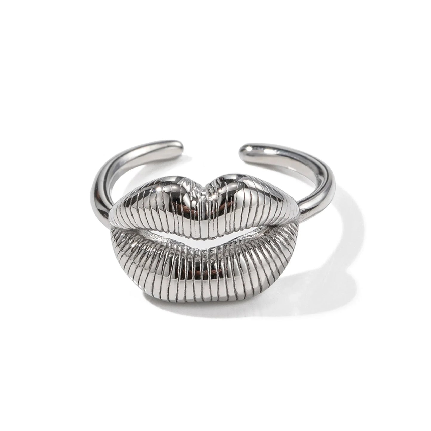 Bague élégante et passionnée pour un amour passionné