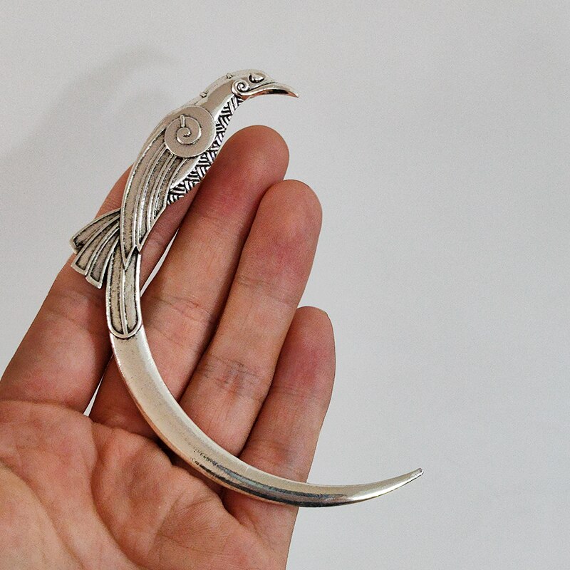 Épingles à cheveux lunaires antiques