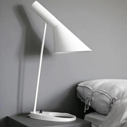 Lampe de bureau contemporaine en métal