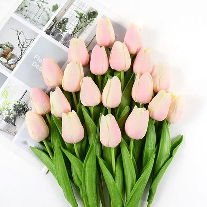 Magnifique composition florale de tulipes artificielles