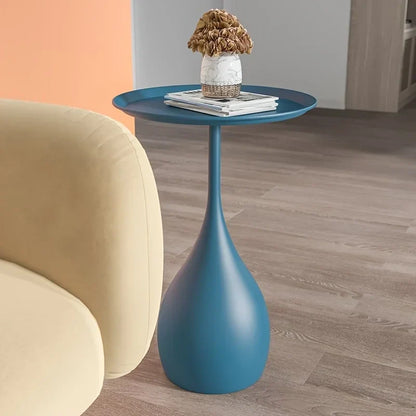 Table d'appoint compacte avec lampe ronde moderne et éclairage LED.