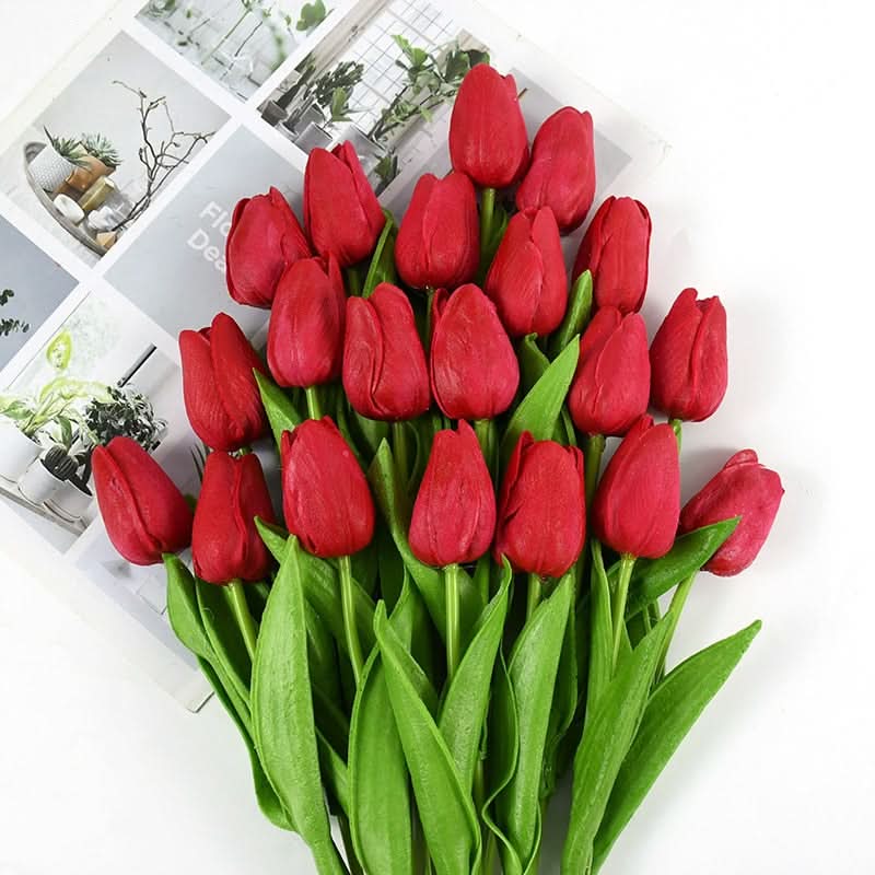 Magnifique composition florale de tulipes artificielles