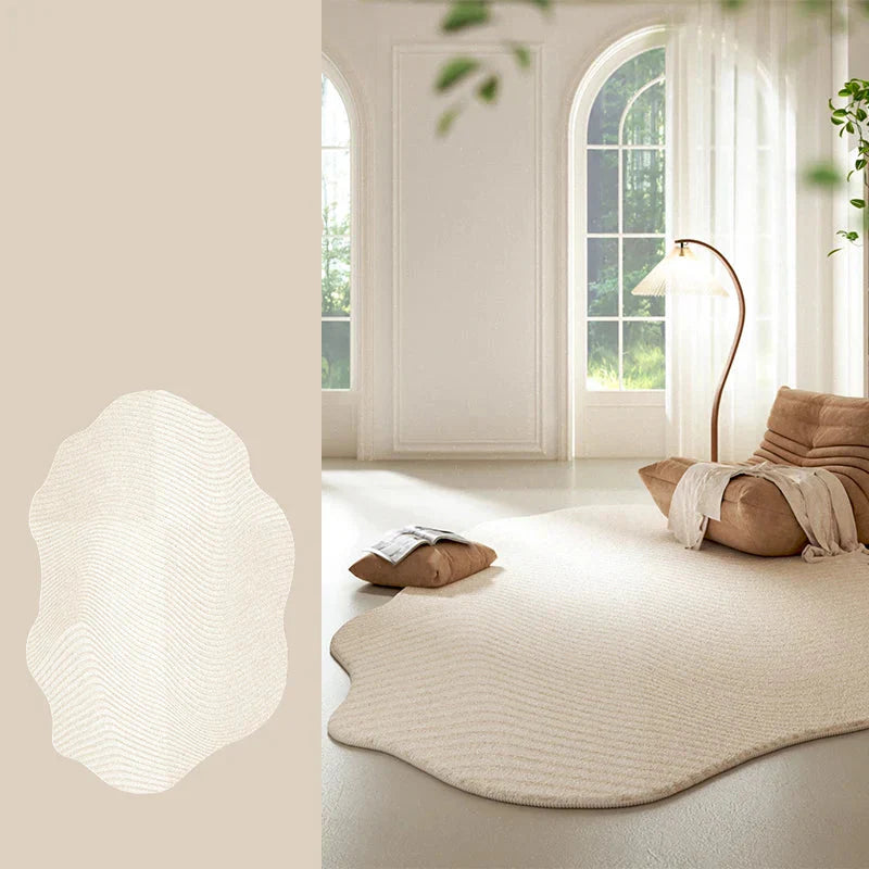 Tapis à rayures beiges et blanches