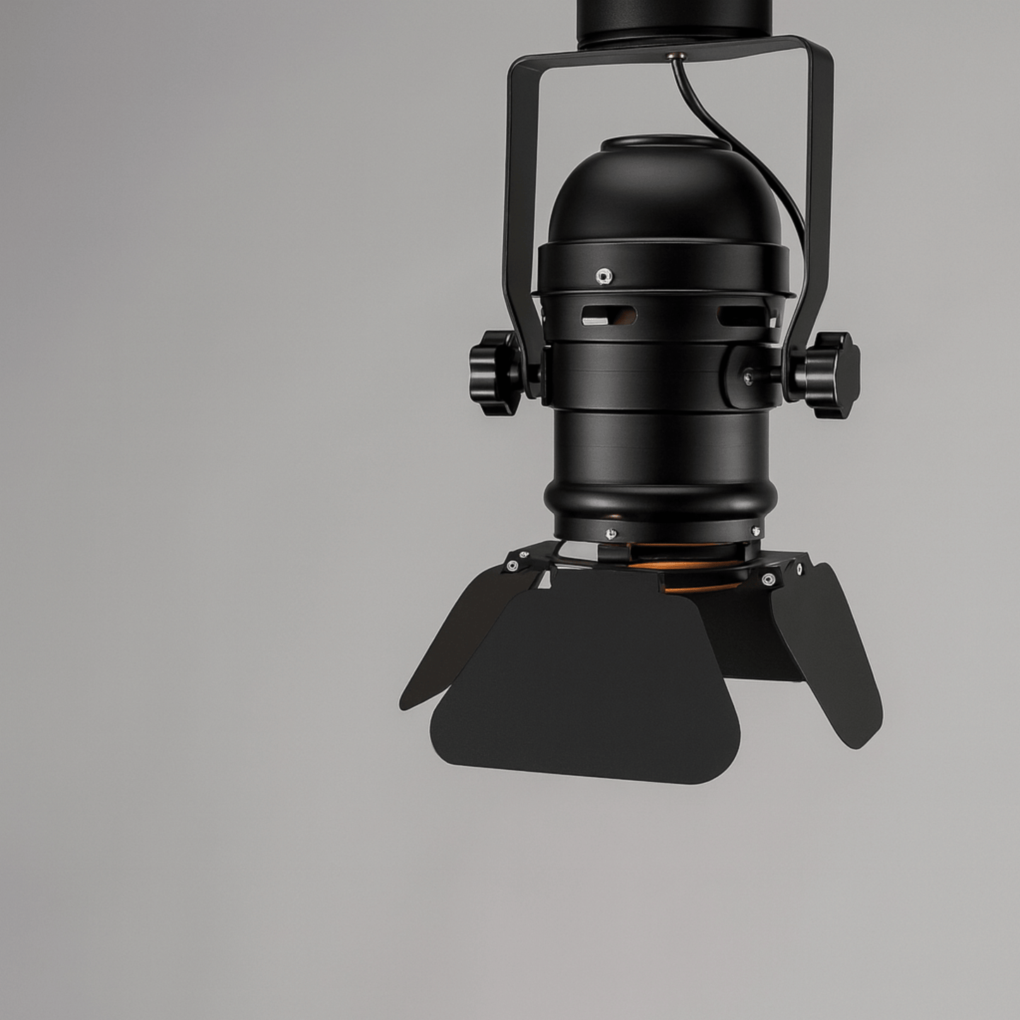 Vintage Ceiling Spotlight with Adjustable Barn Doors – Industrial Iron Design for Creative Illumination 3