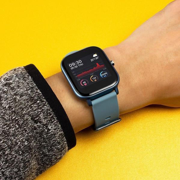 Montre connectée élégante pour le fitness