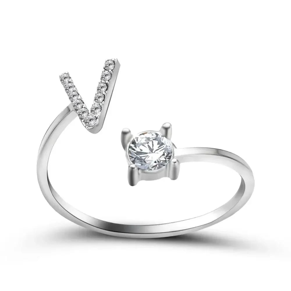Bague en diamant personnalisée avec initiale délicate