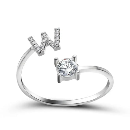 Bague en diamant personnalisée avec initiale délicate