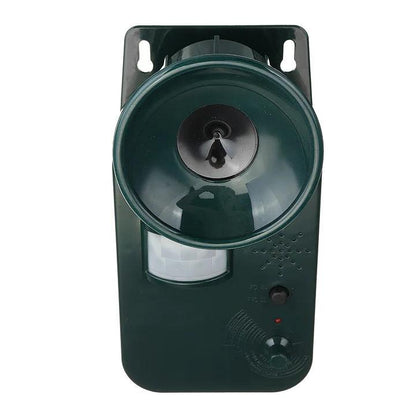 Effective Outdoor Animal Repeller Ultrasonic Pest Repellent Device