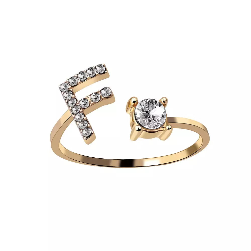 Bague en diamant personnalisée avec initiale délicate