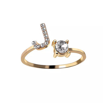 Bague en diamant personnalisée avec initiale délicate