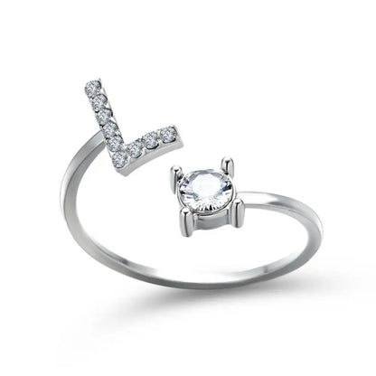Bague en diamant personnalisée avec initiale délicate
