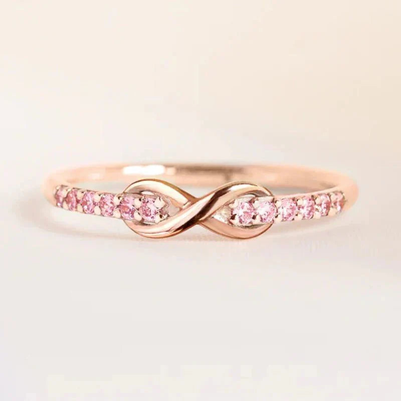 Bague de fiançailles intemporelle en diamant Infinity