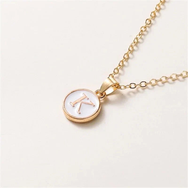 Collier pendentif cercle monogramme or de luxe