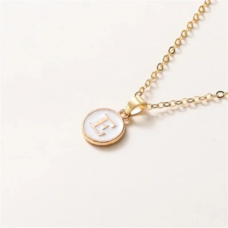 Collier pendentif cercle monogramme or de luxe