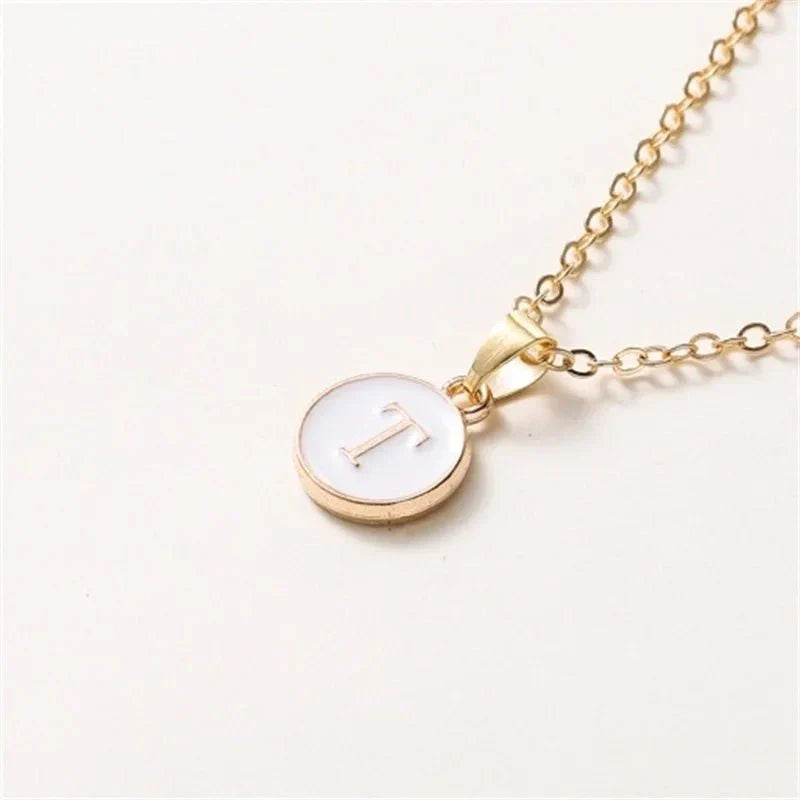 Collier pendentif cercle monogramme or de luxe