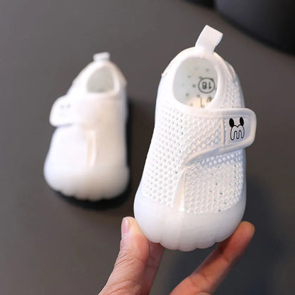 Baskets confortables et adhérentes pour enfants