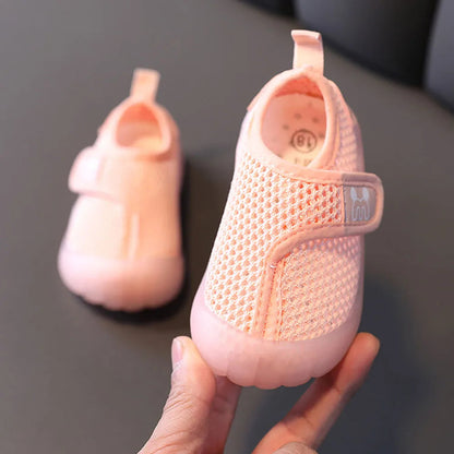Baskets confortables et adhérentes pour enfants